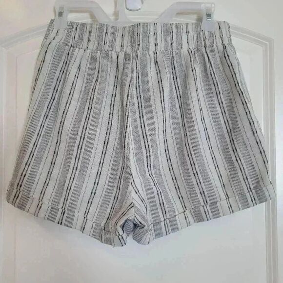 Ci Sono Girl’s White/Black Linen Striped Paper Bag Shorts - Picture 5 of 8
